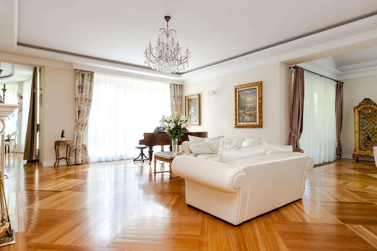 Luxury Villa Indoor Pool Warsaw Magdalenka Екстериор снимка